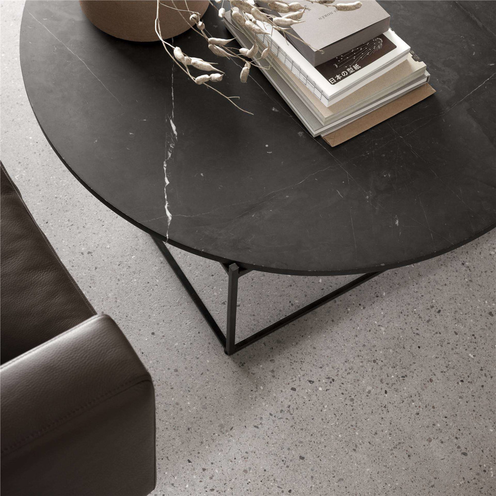 Circle Coffee Table - Black matte marble