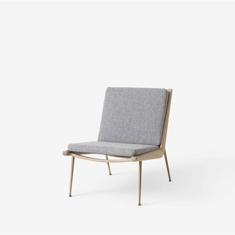 Boomerang HM1 Lounge Chair - Oak - Hallingdal 130