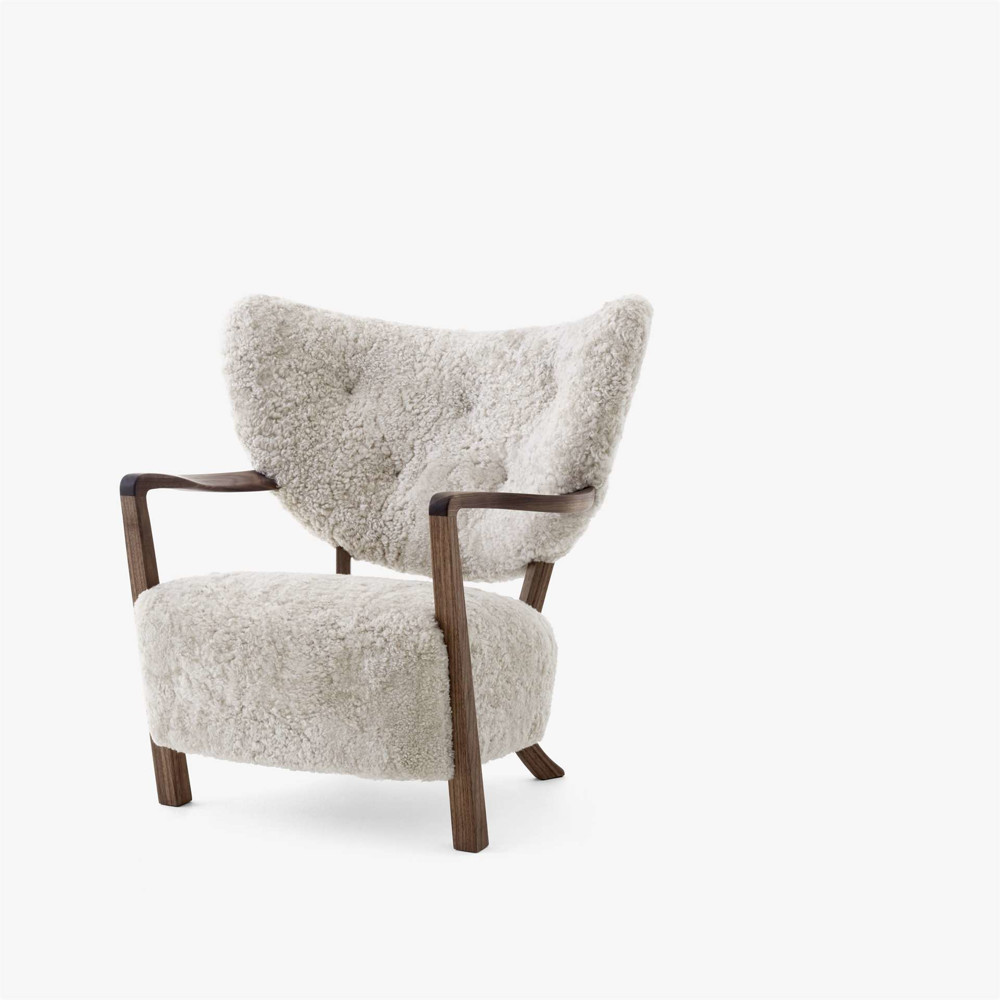 Wulff Lounge Chair - Walnut - Sheepskin Moonlight