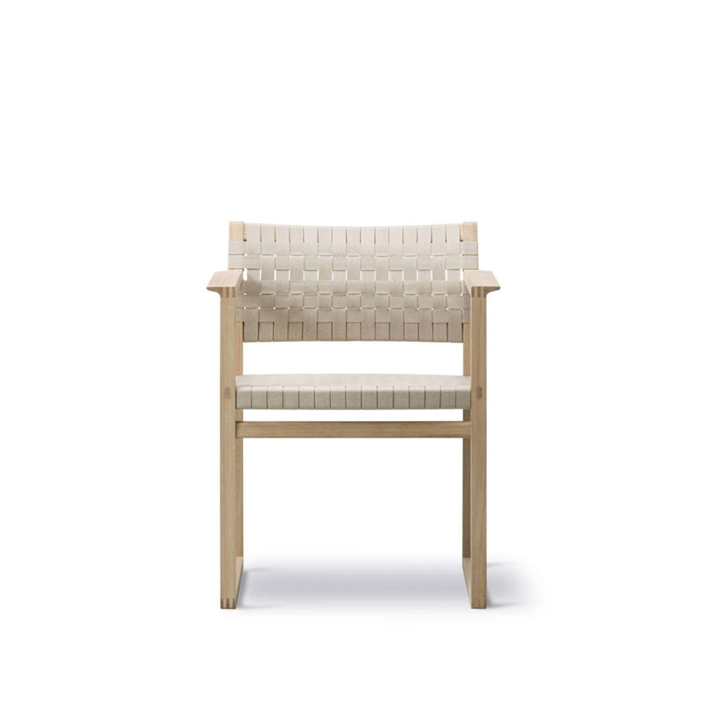 BM62 Armchair Linen Webbing