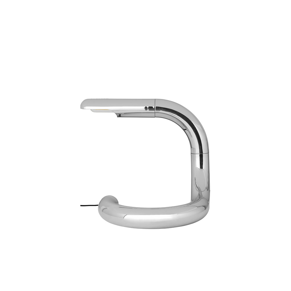 gubi-aspide-table-lamp-chrome
